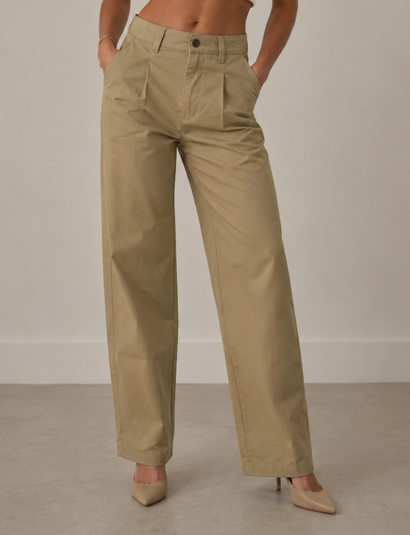 Tifani Pant, Golden Camel