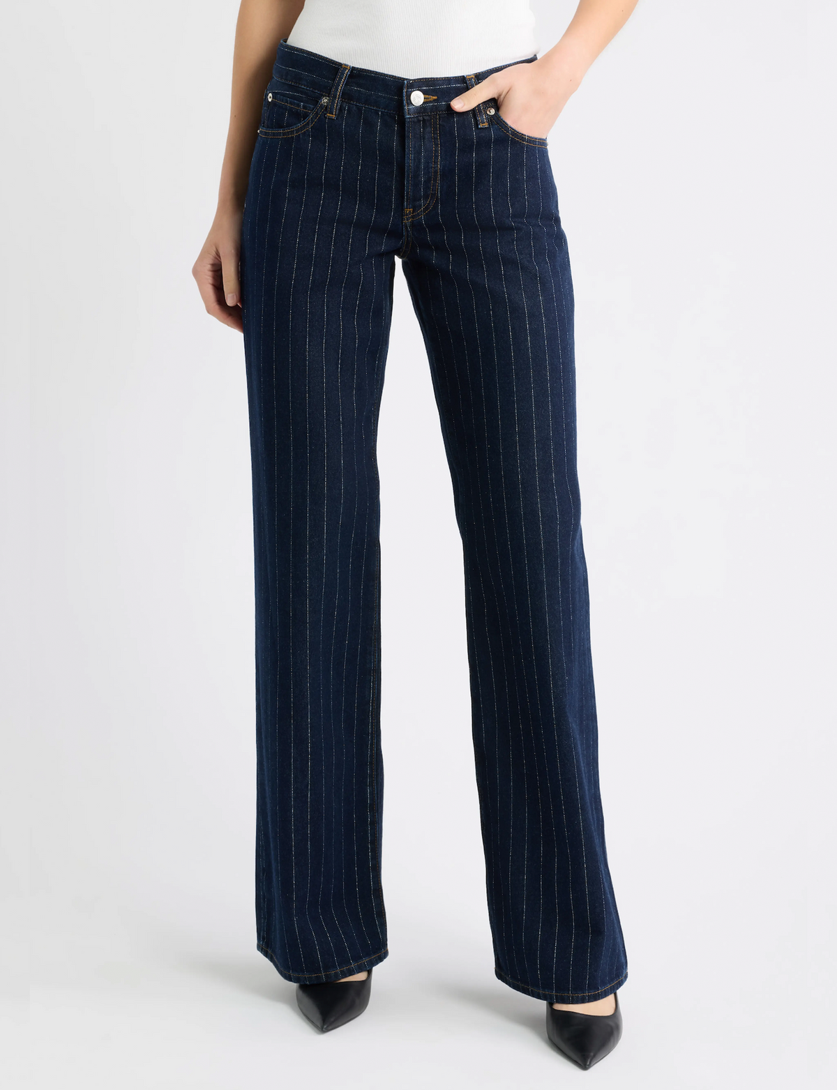The Saturday Denim, Moon Thread