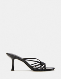 Edna Heel, Black