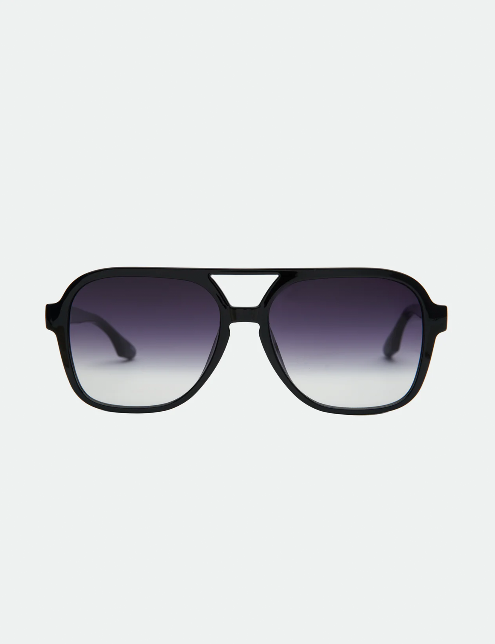Kori Sunglasses, Black/Smoke Fade