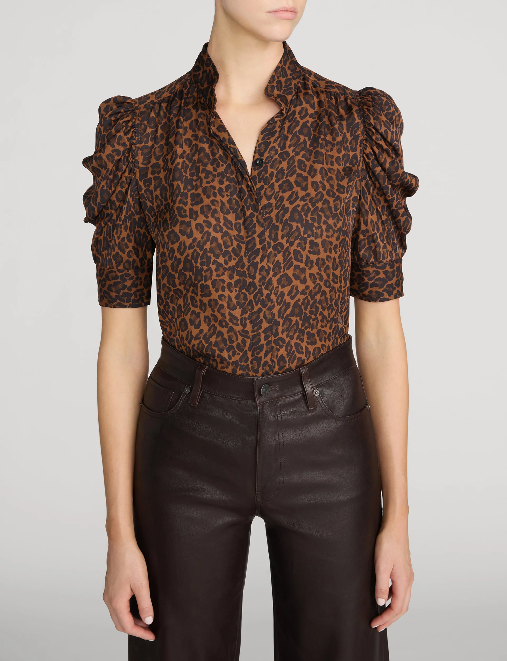 Gillian Top, Leopard