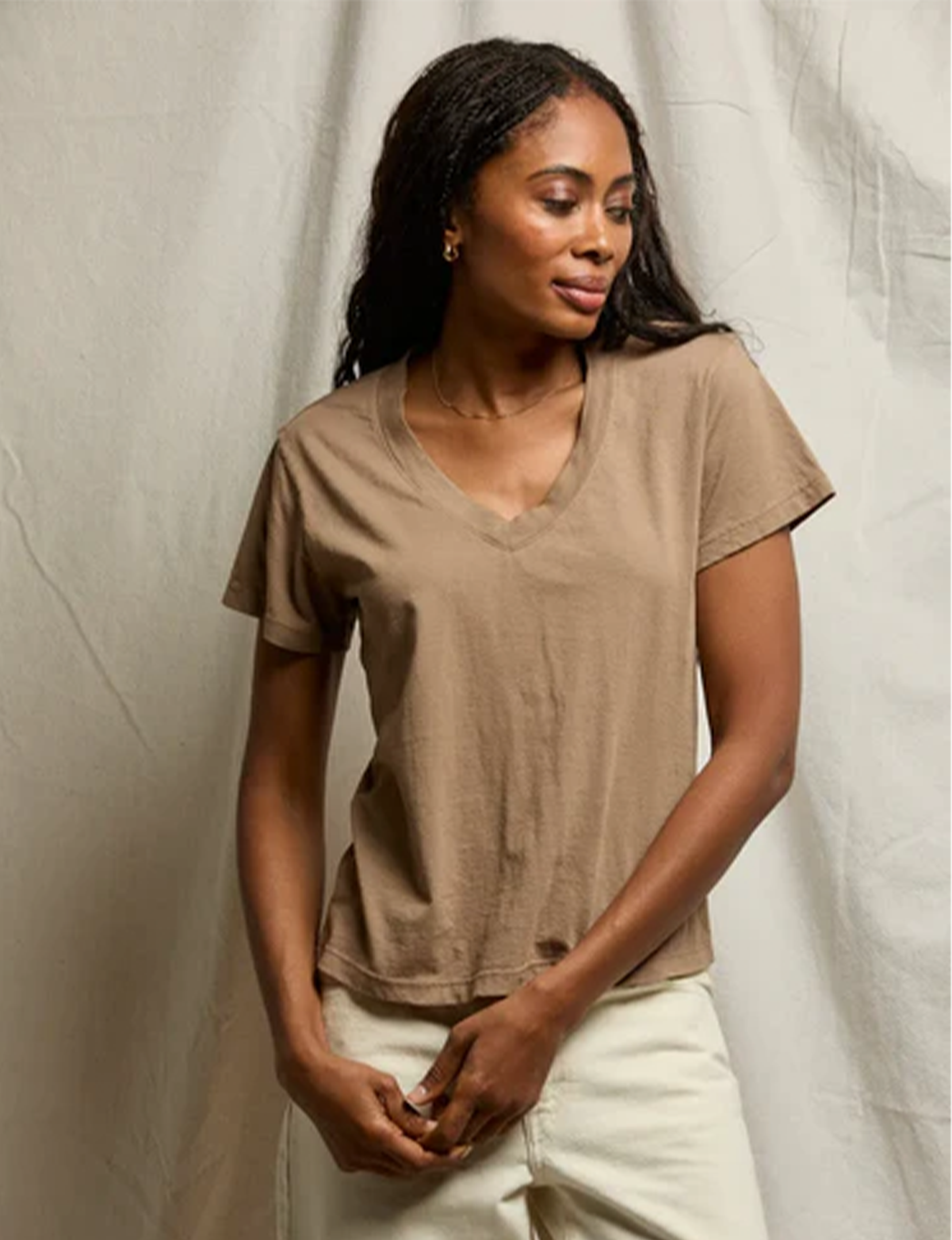 Hendrix V Neck Tee, Mocha