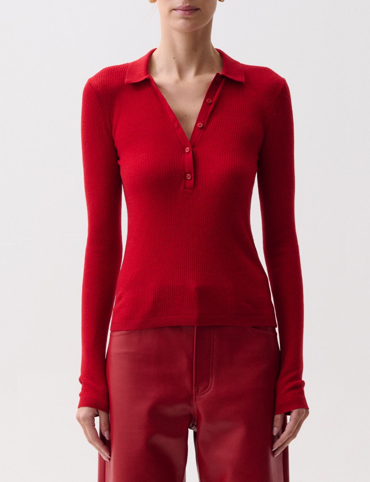 Elise Polo Henley, Savvy Red