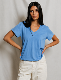 Hendrix V Neck Tee, Pacific Blue