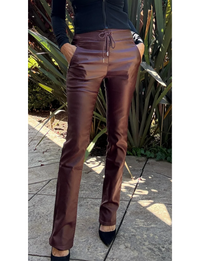 Loren Vegan Bootcut, Cranberry