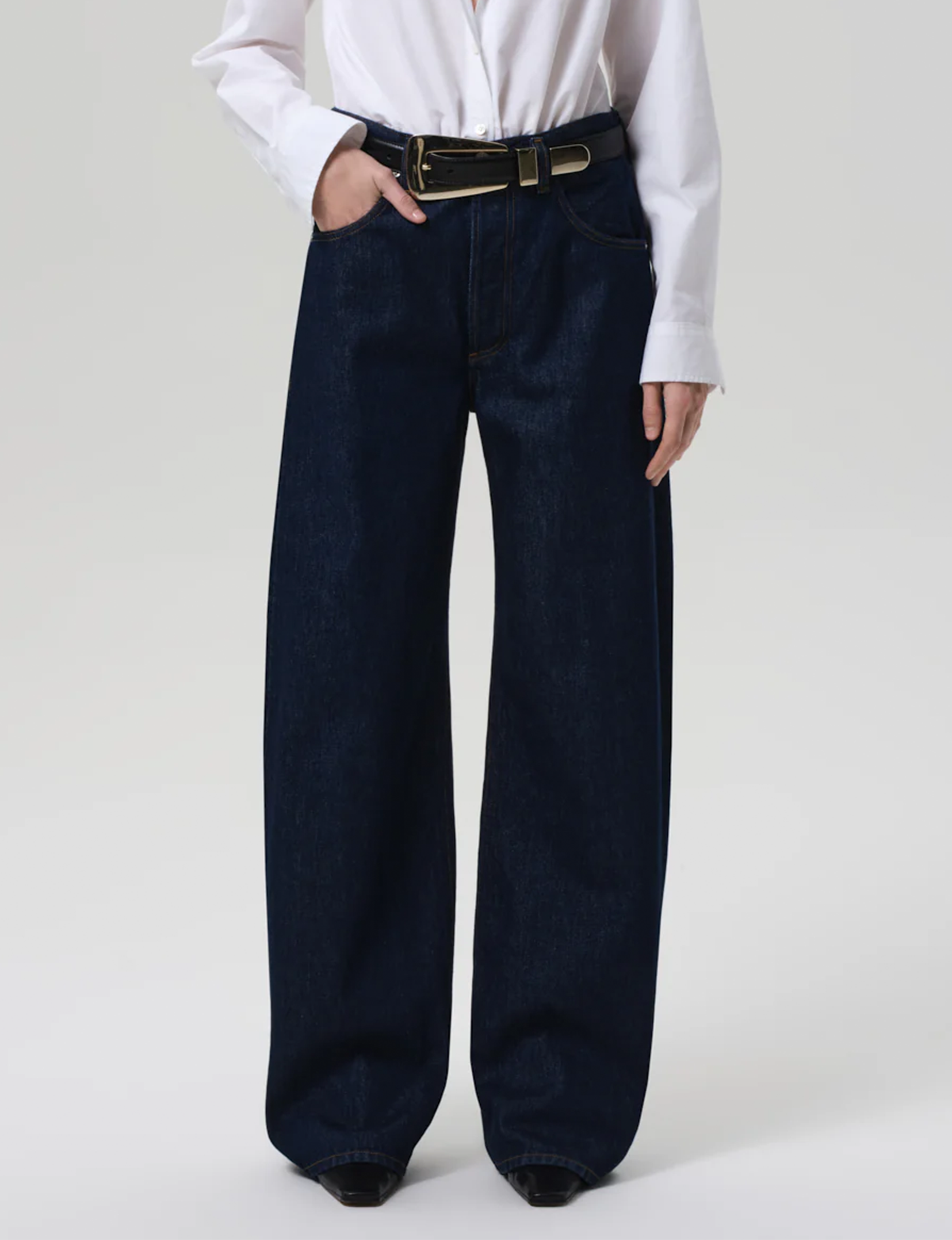 Ayla Baggy Jean, Amherst