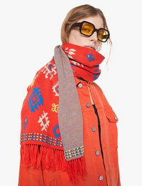 The Neck and Neck, Folksy Fringe