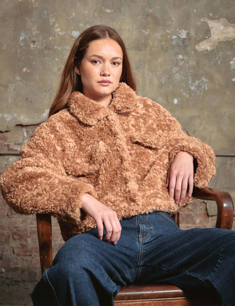 Sherpa Cropped Trucker, Gingerbread Latte