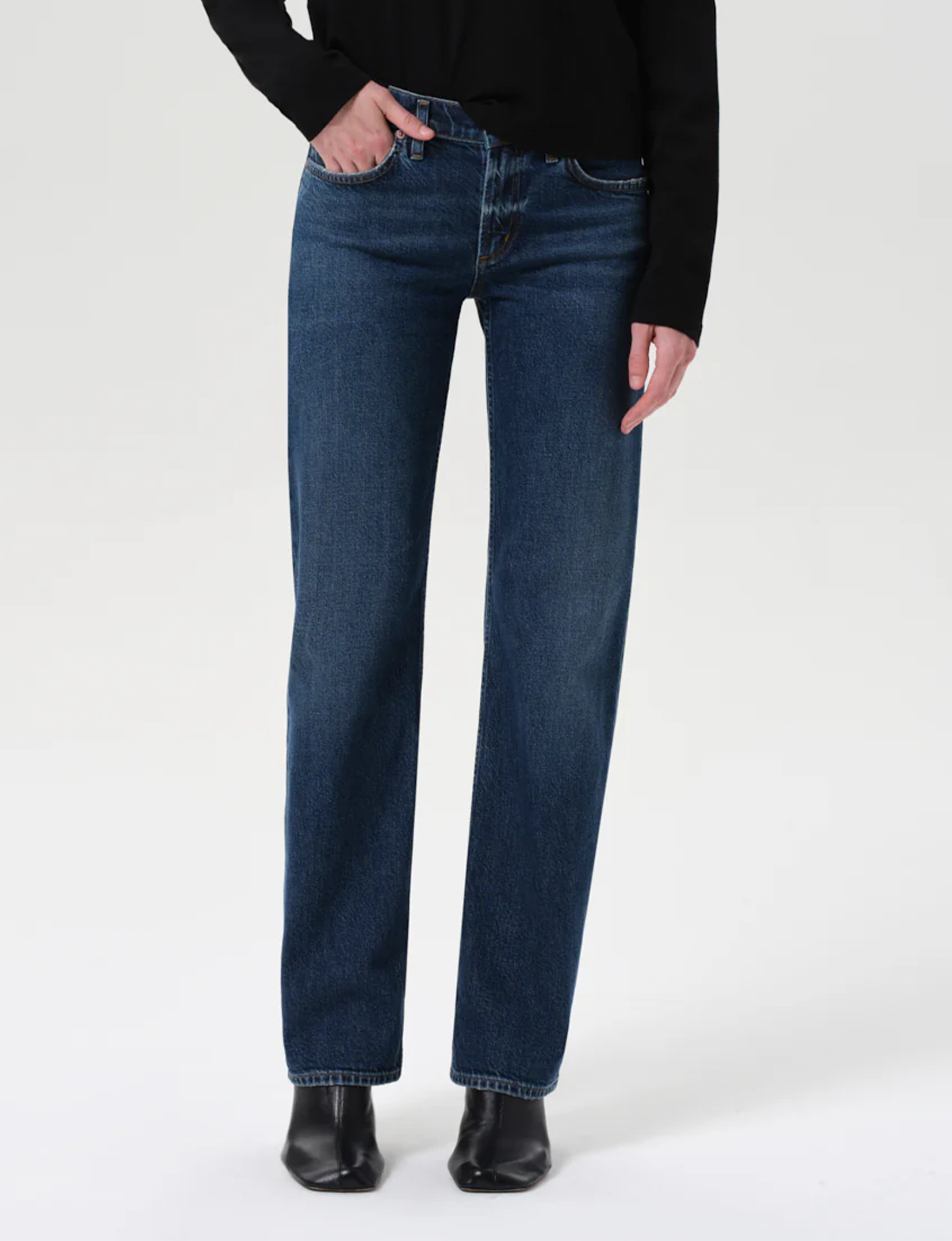 Low Rise Slim Straight Leg, Slick