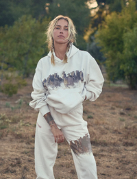 Wild Horse Hoodie, Creme