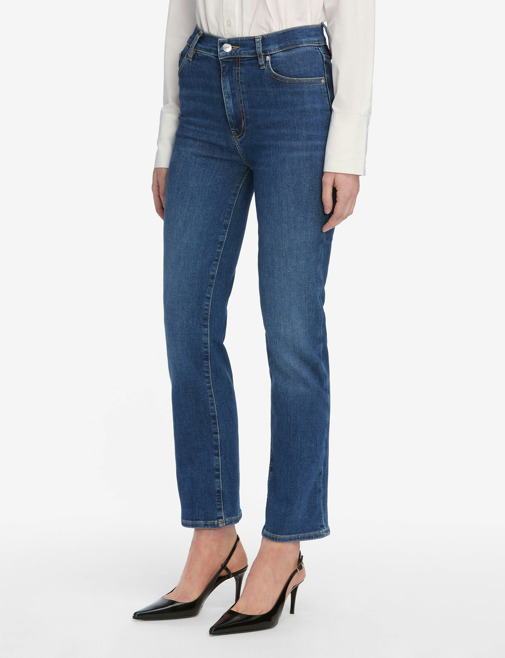 Le Sleek Straight Leg, Femma