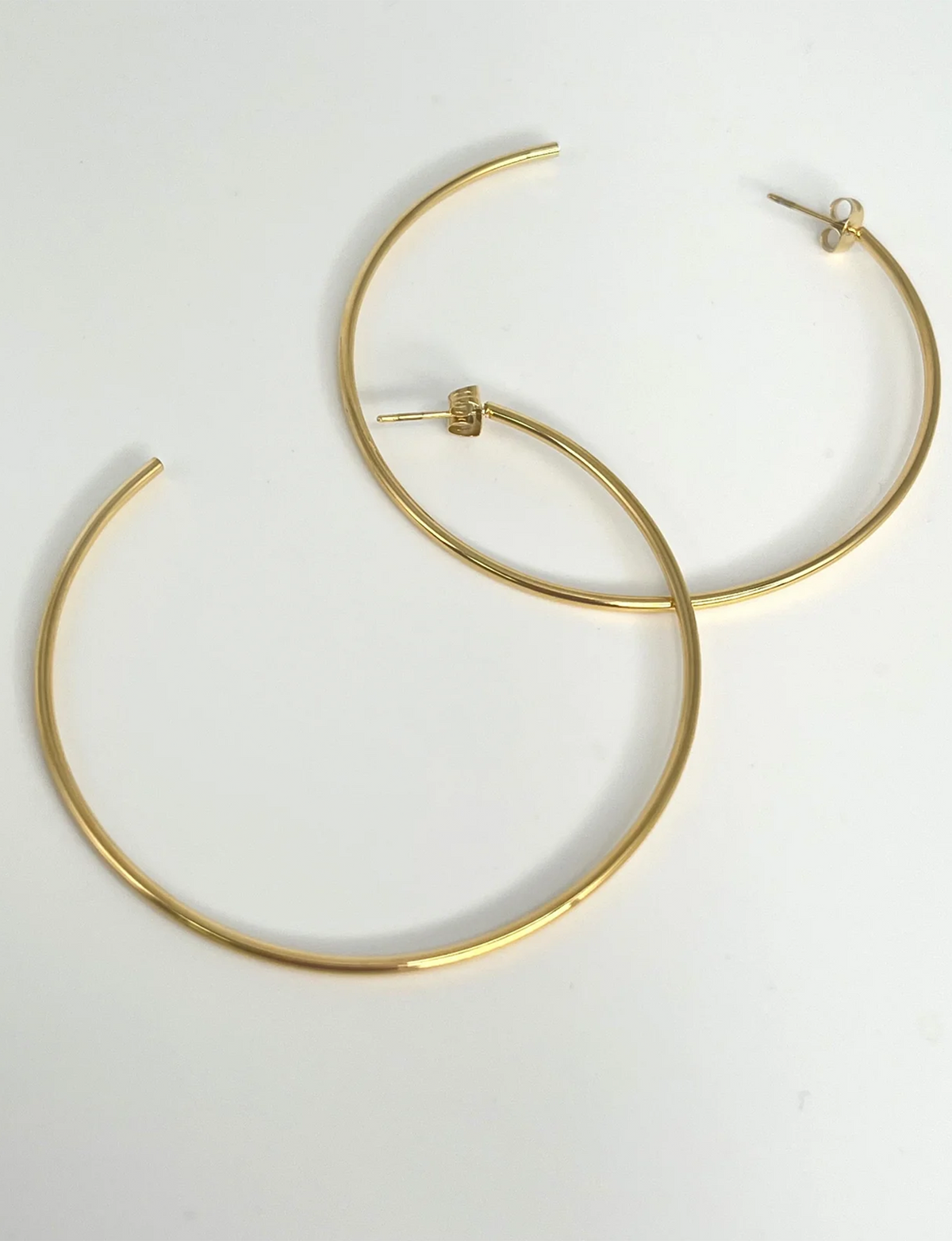 Jenni Hoops, Gold