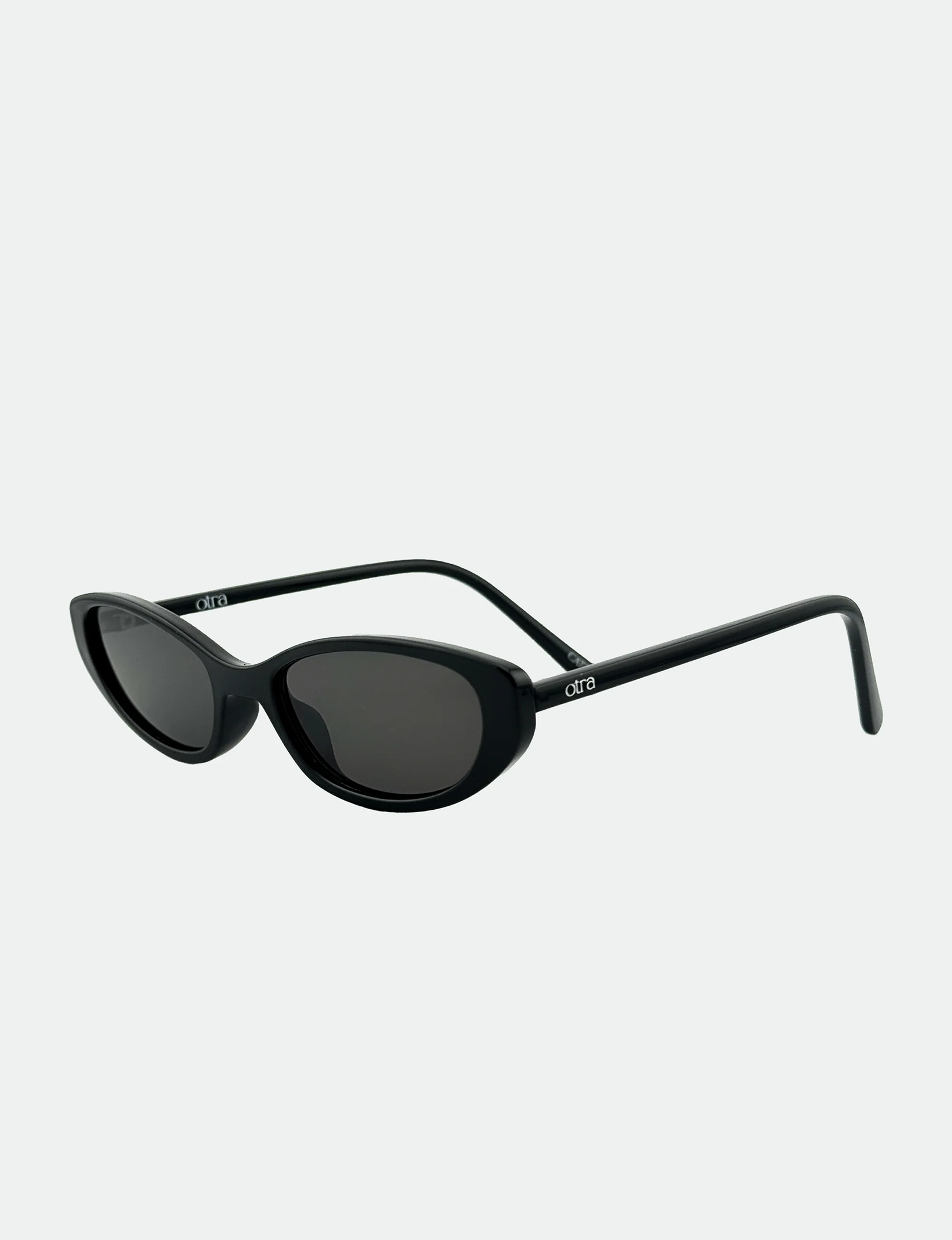 Lulu Sunglasses, Black/Smoke
