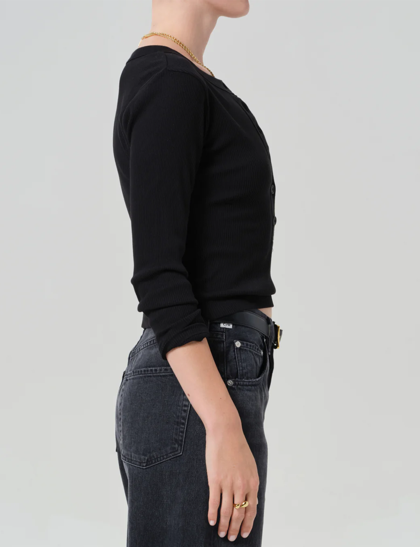 Varra Henley, Black