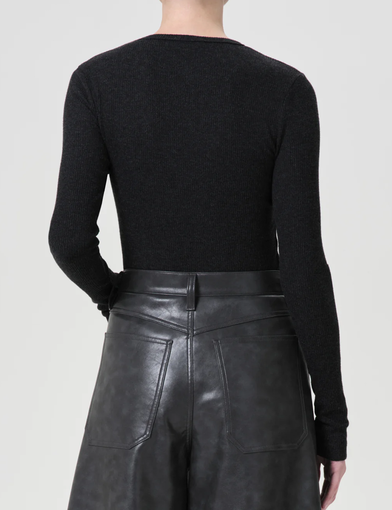 Delphi Slim Tee, Katniss