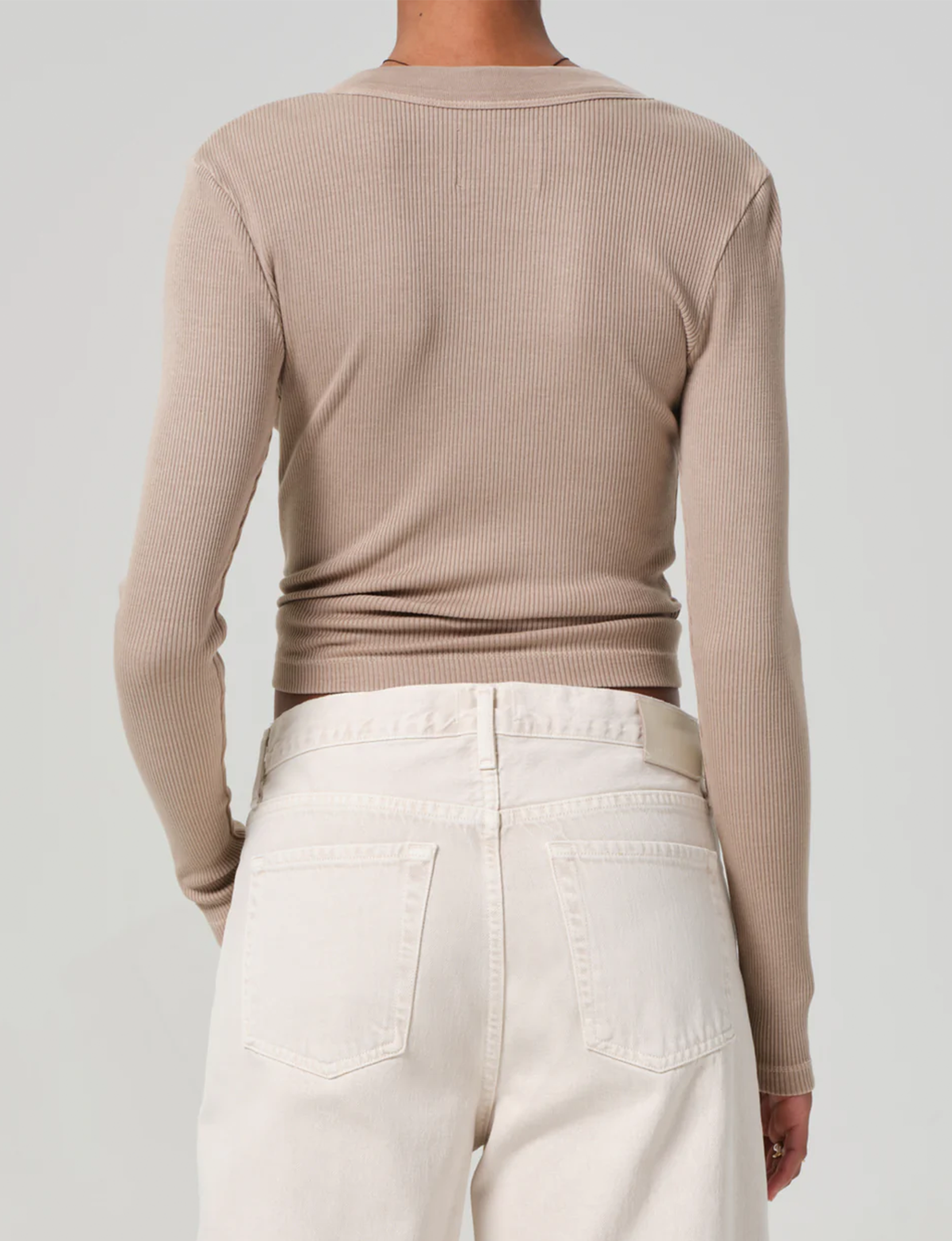 Varra Henley, Sandatlas