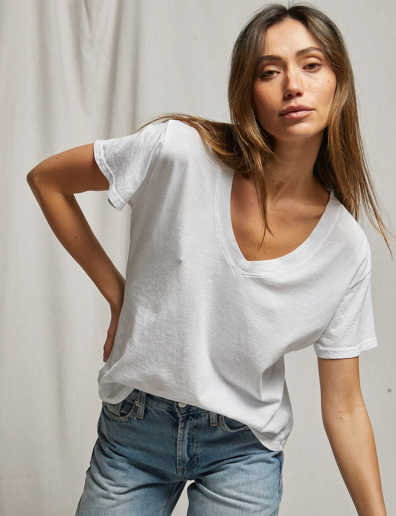 Hendrix V Neck Tee, White