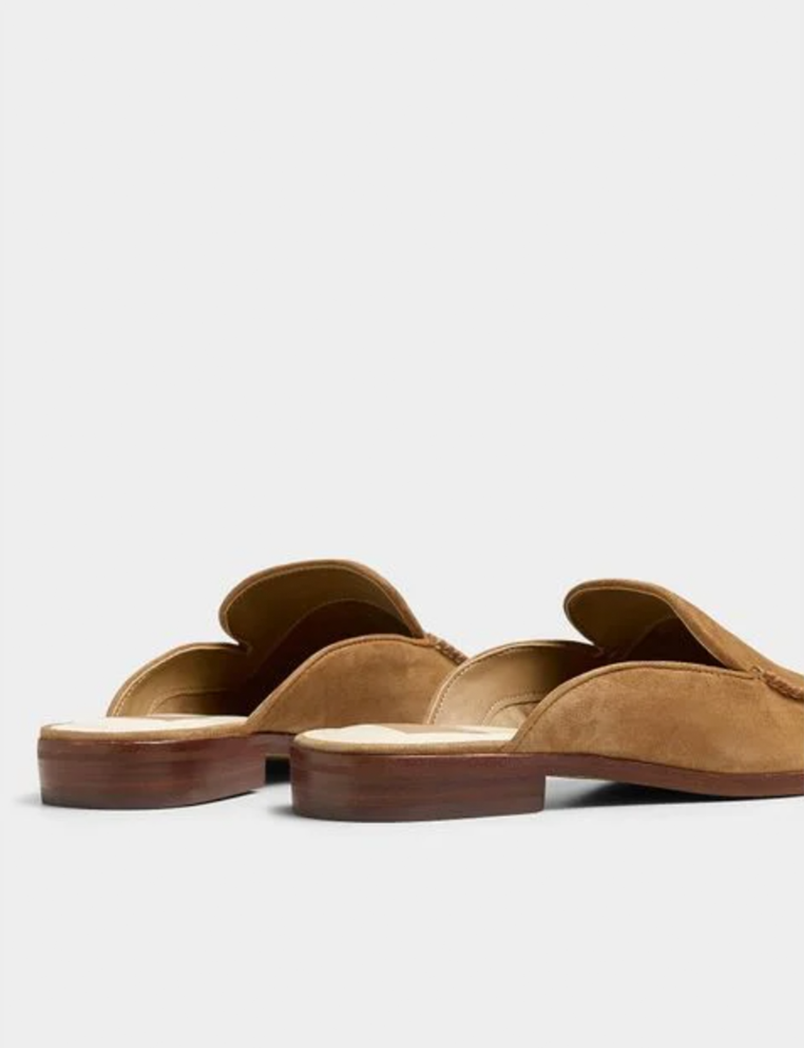 Bradly Flat, Brown Suede
