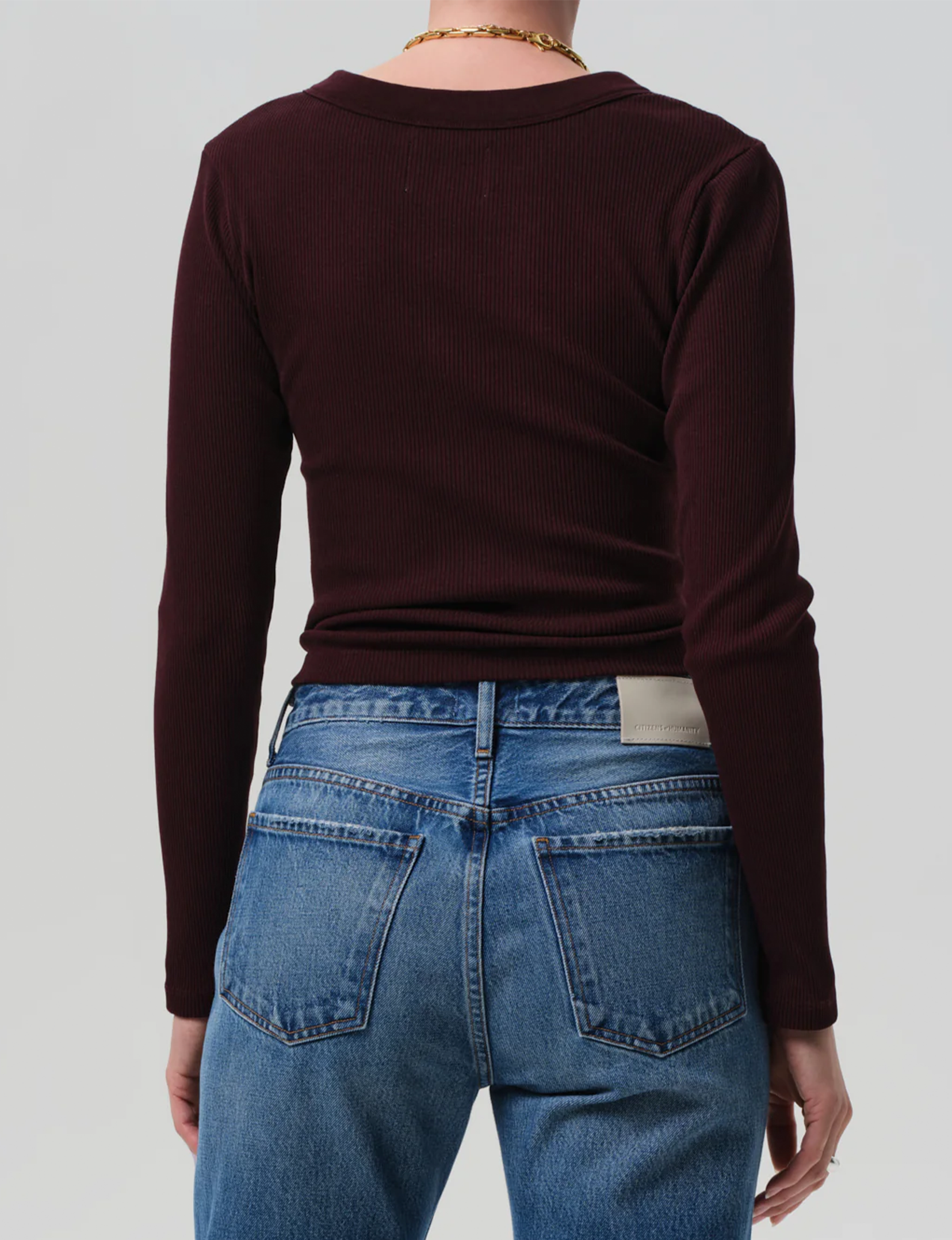 Varra Henley, Mahogany