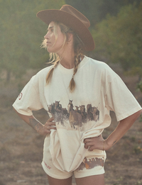 Wild Horse Tee, Creme