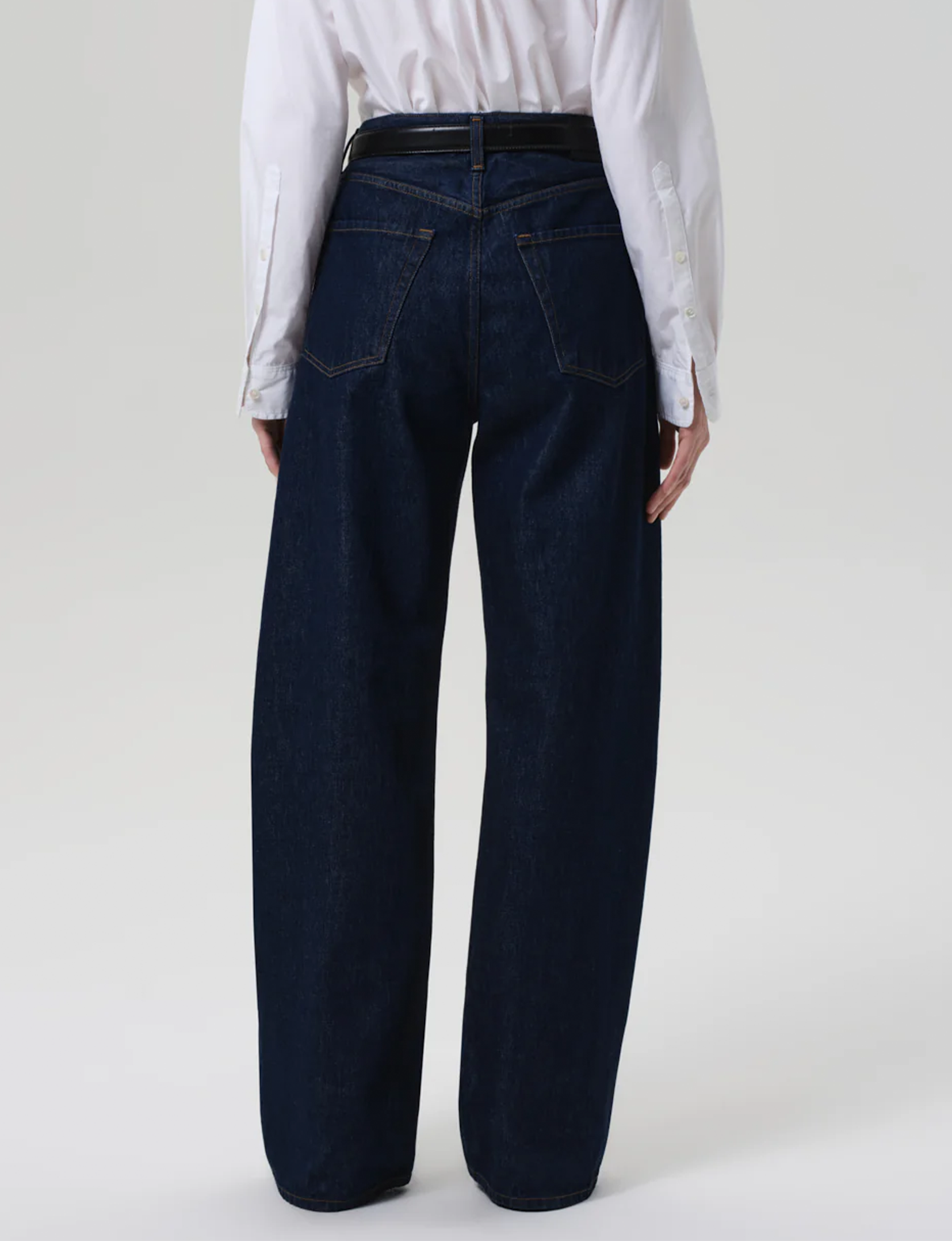 Ayla Baggy Jean, Amherst