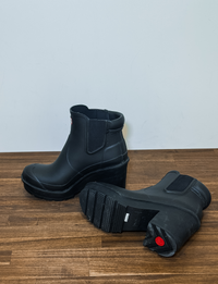 Hunter Heeled Chelsea Rain Boot, Black