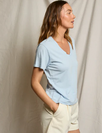 Hendrix V Neck Tee, Powder Blue