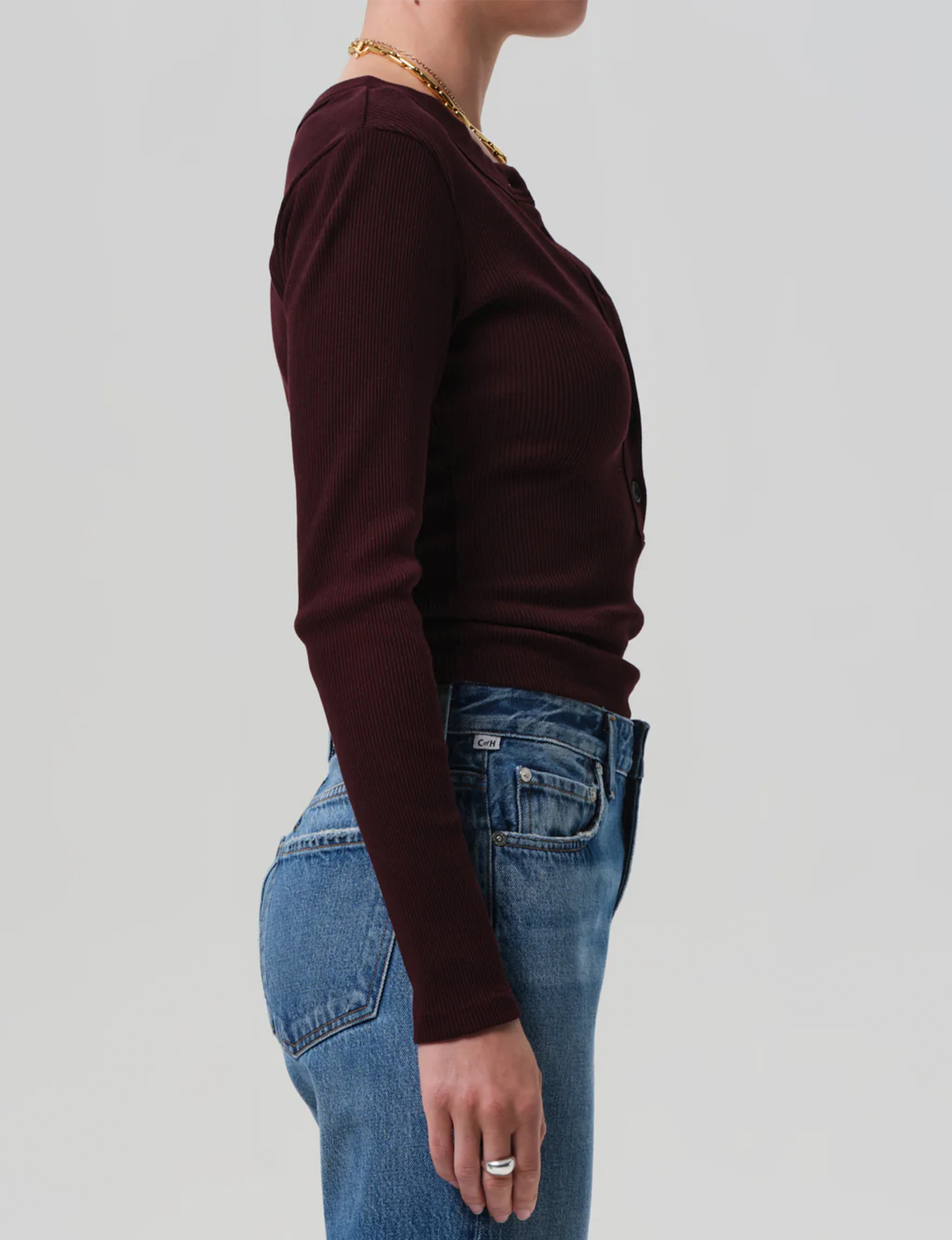Varra Henley, Mahogany