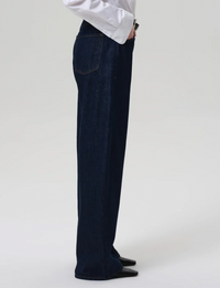 Ayla Baggy Jean, Amherst