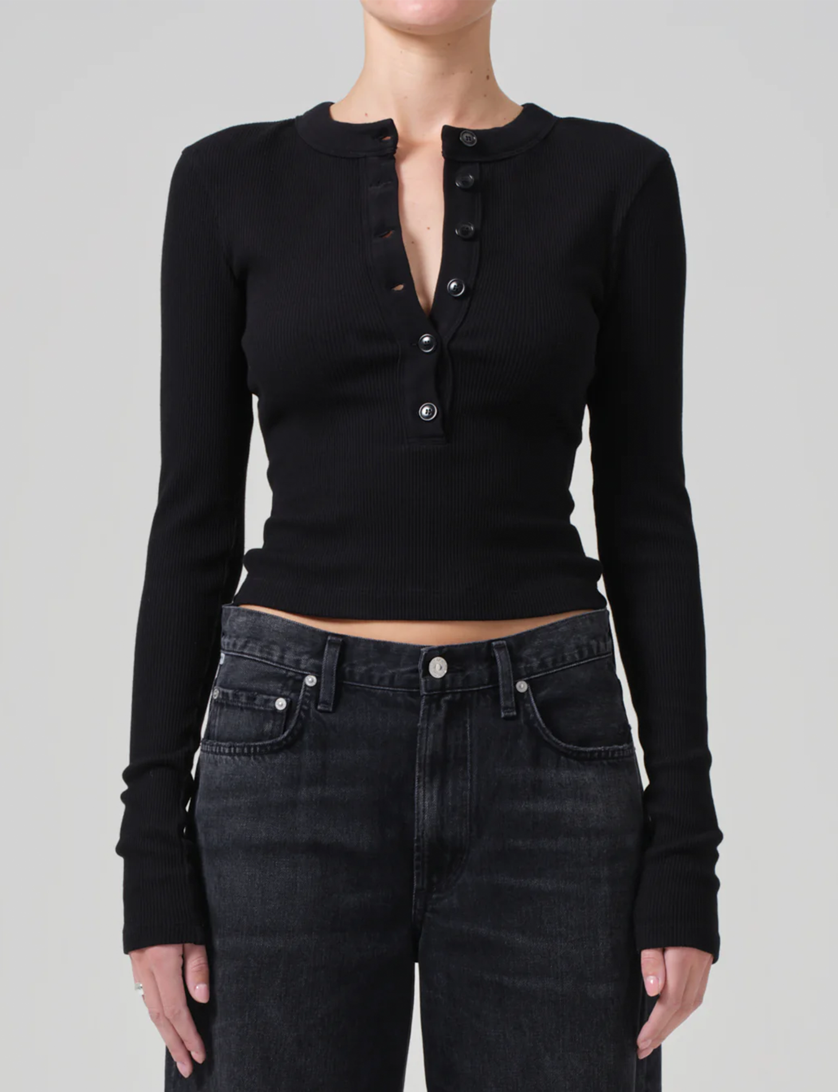 Varra Henley, Black