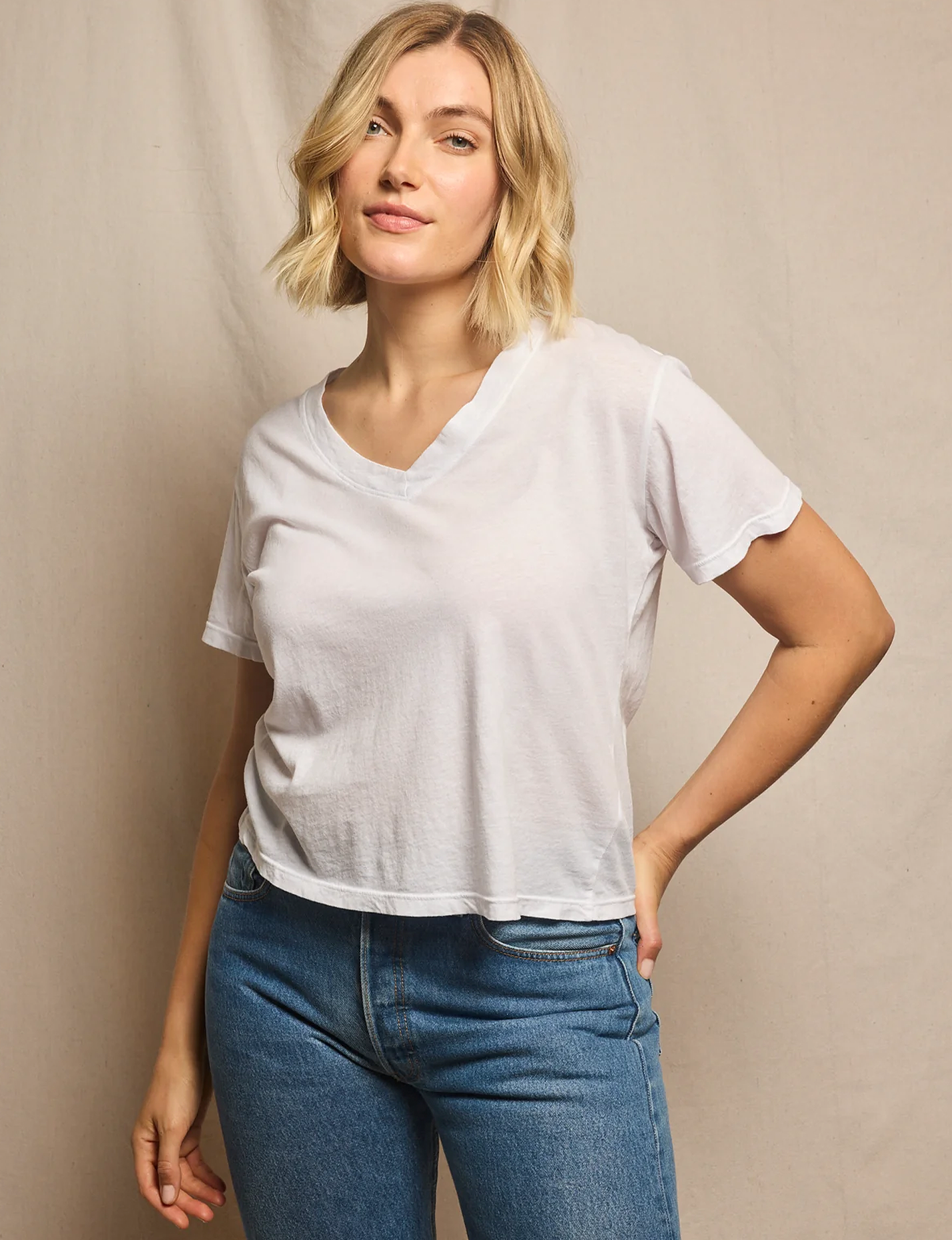 Hendrix V Neck Tee, White