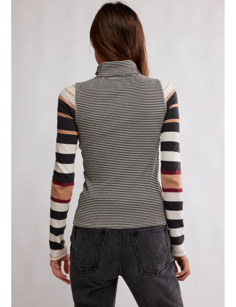 Avery Zip Up, Black/Combo