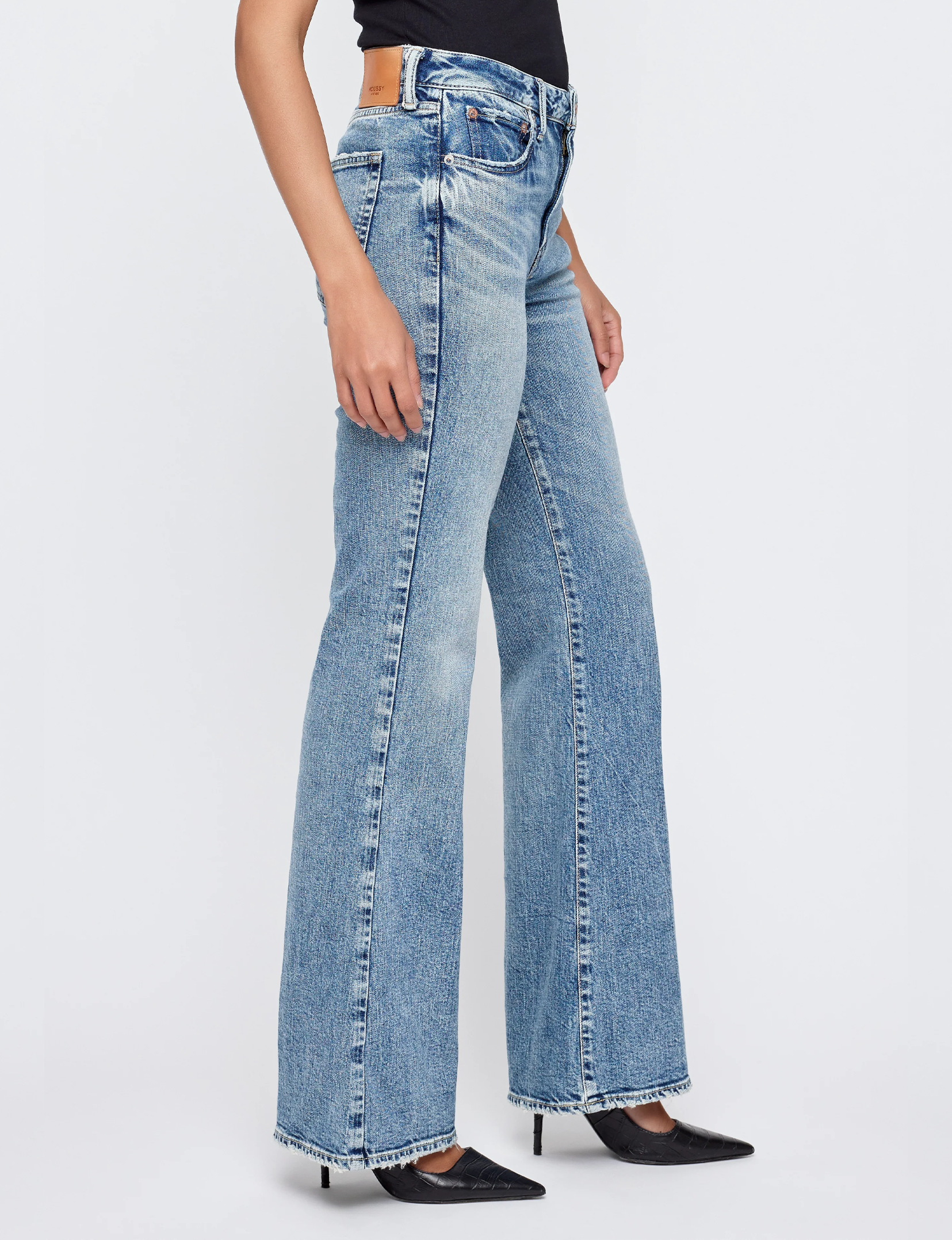Attleboro 70's Flare, Light Blue