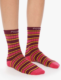 Half Step Socks, Pearl Clutcher
