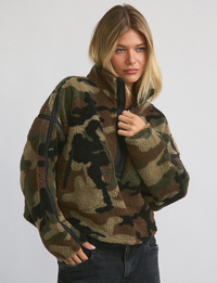 Big Sky Sherpa Half Zip, Woodland Camo