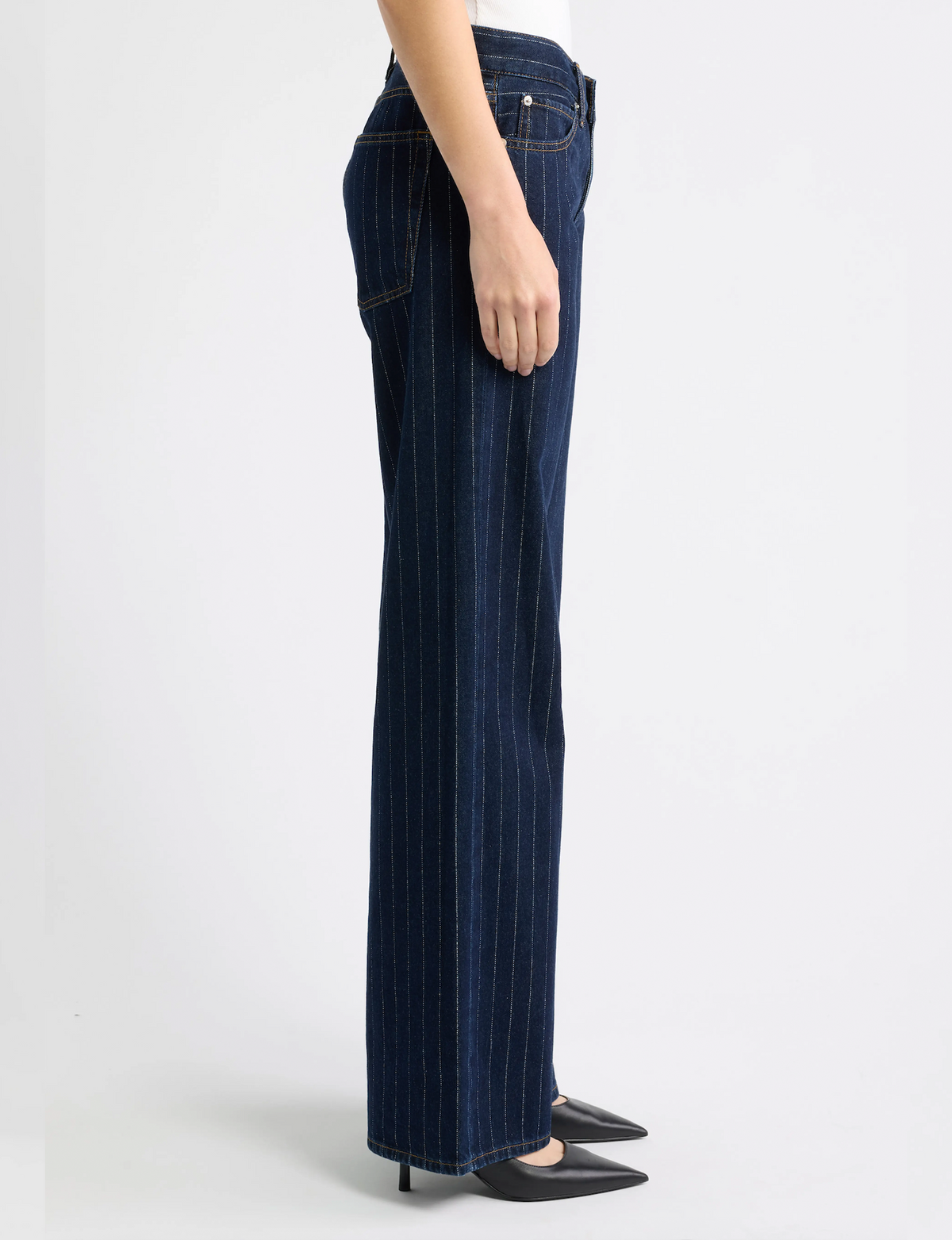 The Saturday Denim, Moon Thread