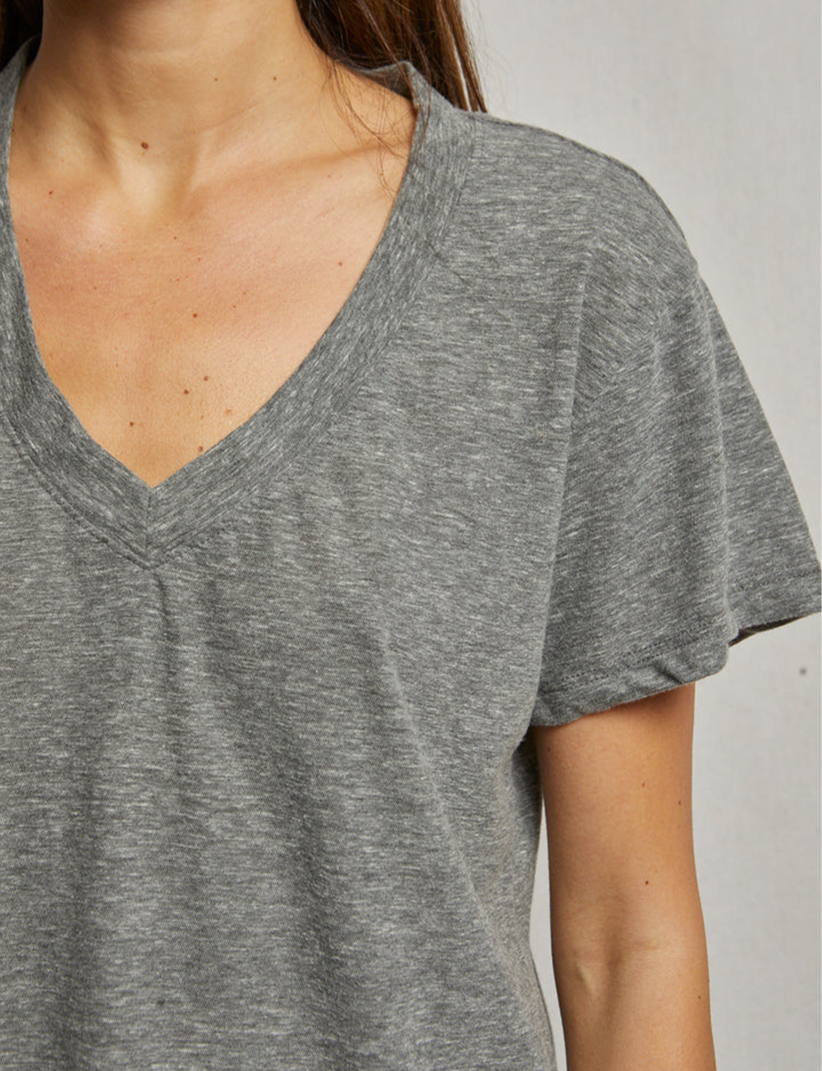 Hendrix V Neck Tee, Heather Grey