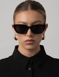 Nove Sunglasses, Black/Smoke