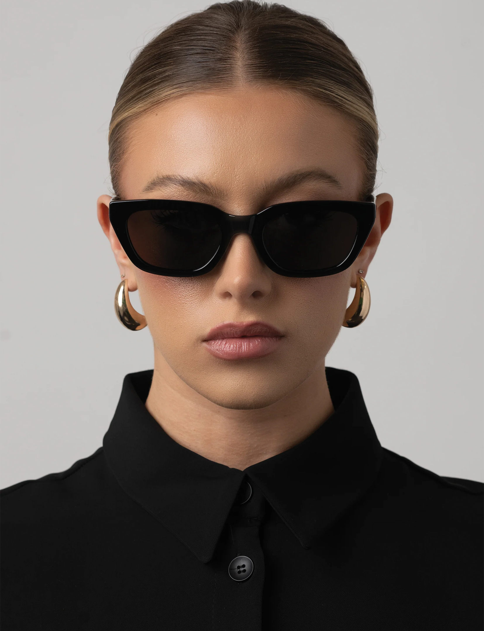 Nove Sunglasses, Black/Smoke