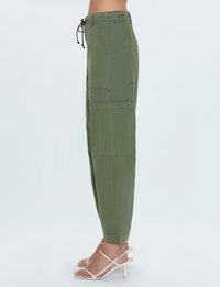Sabrina Pant, Meadow