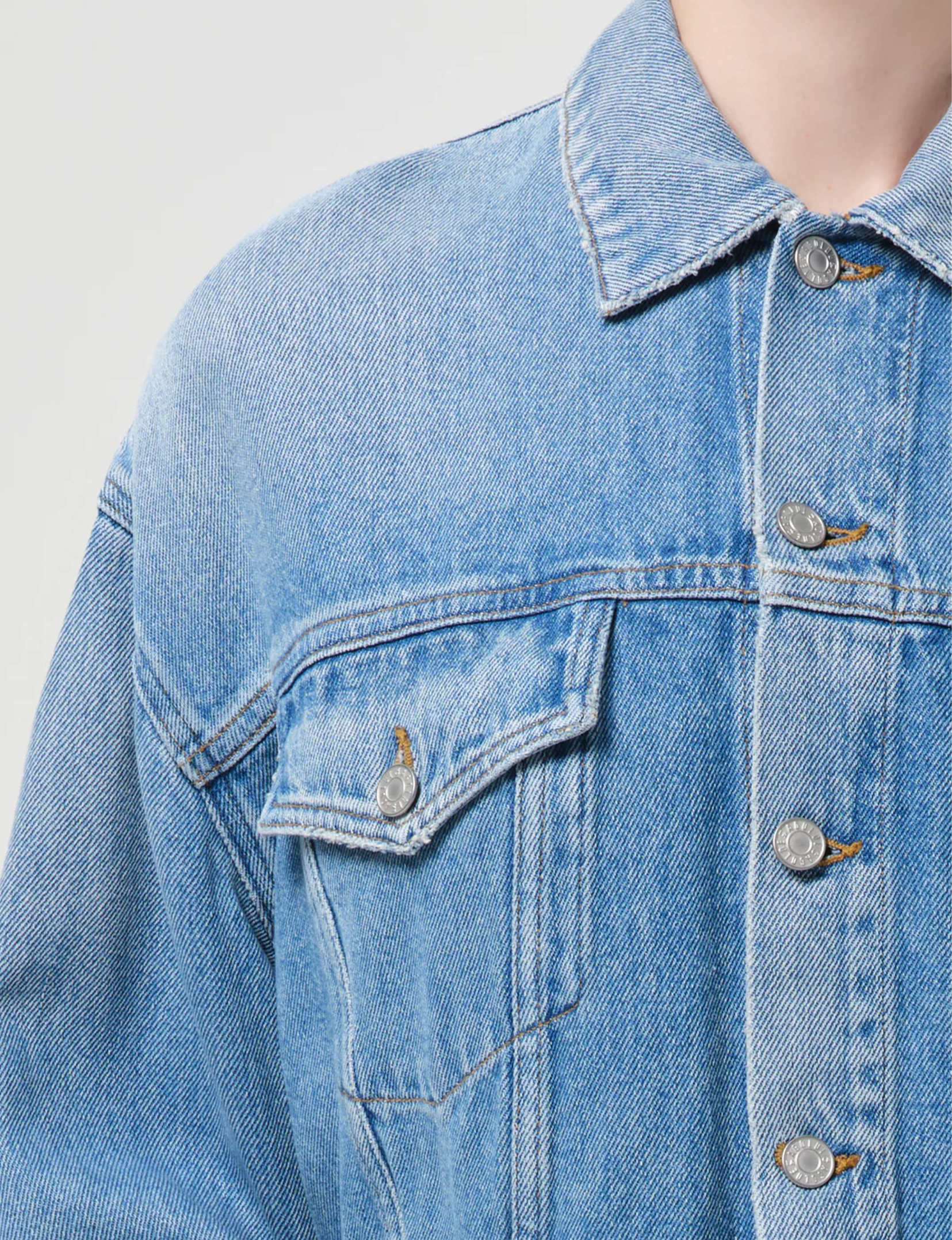 Palmer Jacket, Script