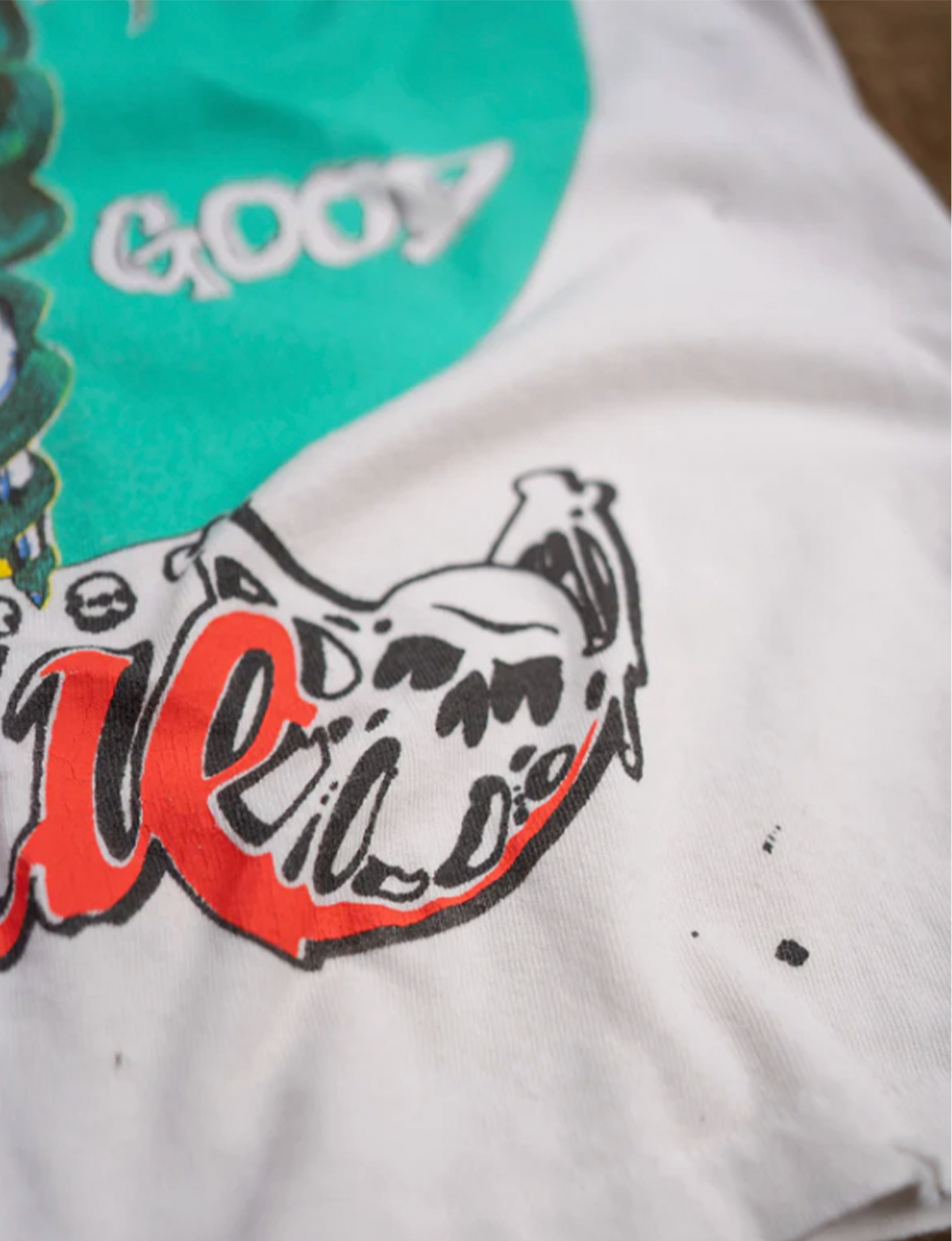 Mötley Crüe Venom & Virtue Crew Tee, Vintage White