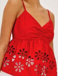 Meru Top, Scarlet