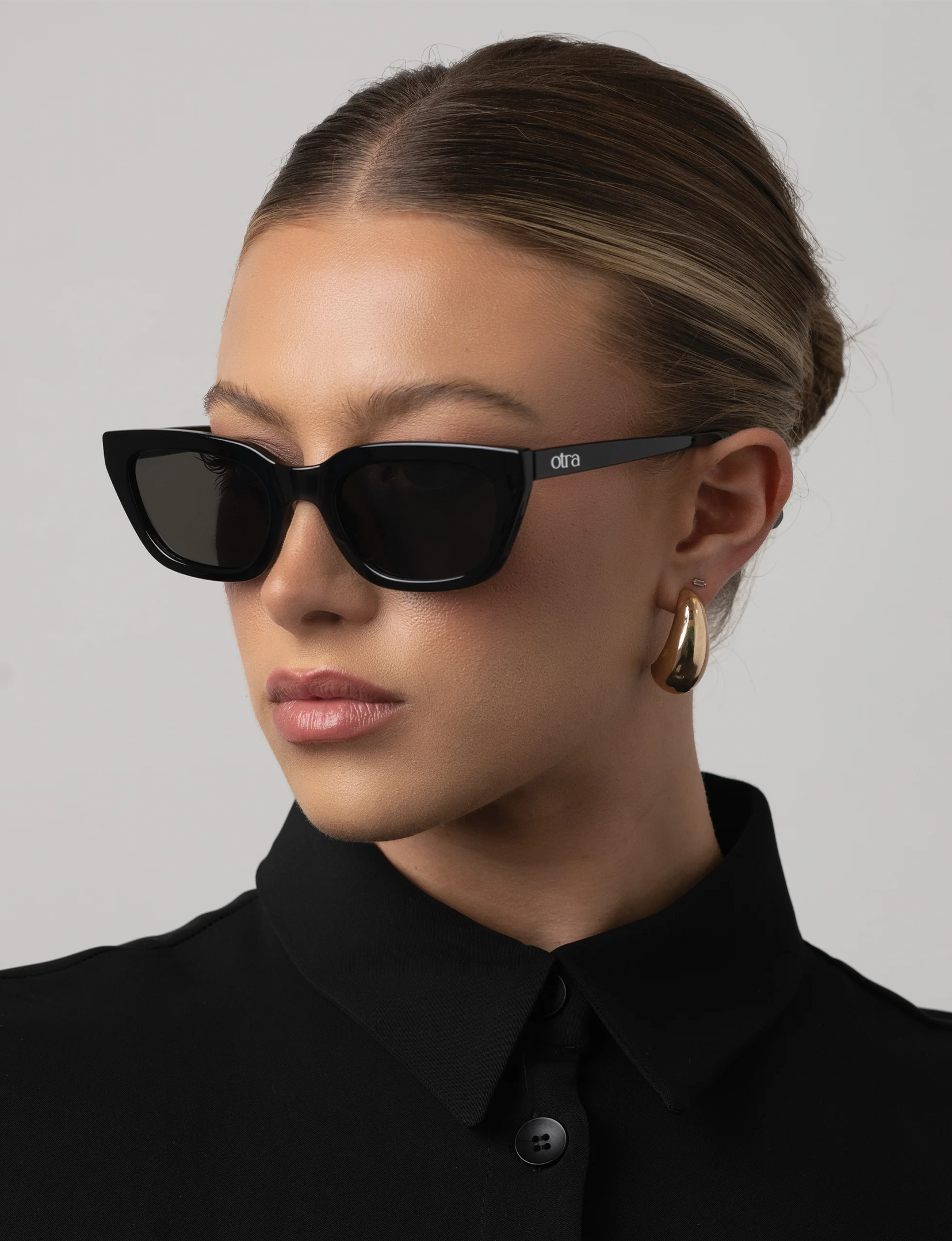 Nove Sunglasses, Black/Smoke