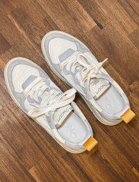 Oncept Low Top Sneakers, Blue Vapor/White