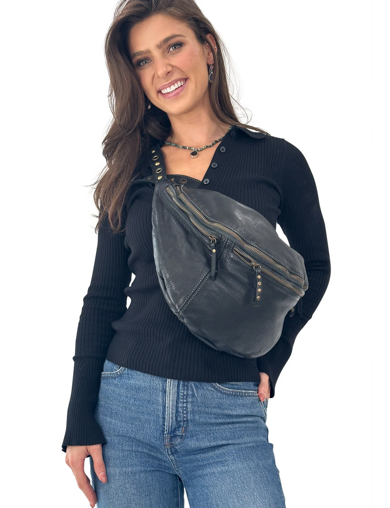 Bella Large Sling, Black