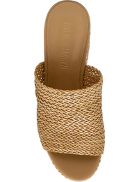 Cassi Wedge, Natural