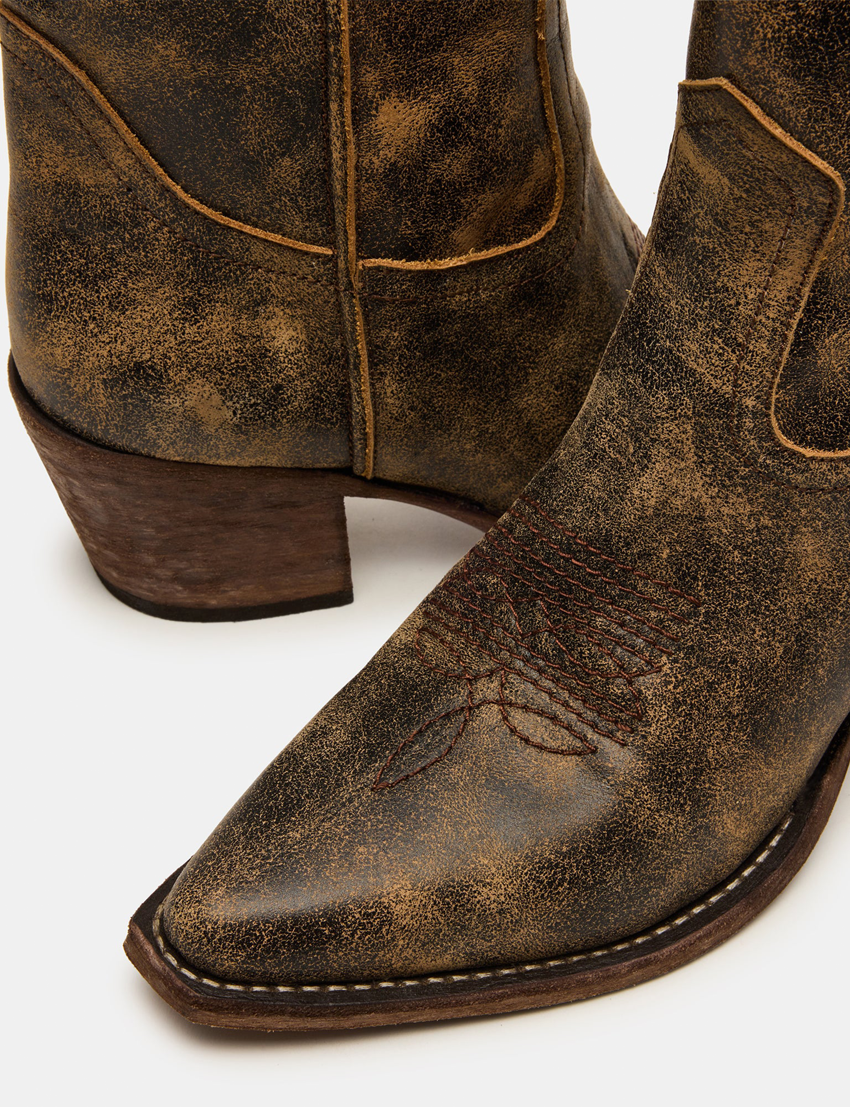 Albany Boot, Brown Distressed