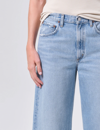 Low Curve Mid Rise Fray Jean, Force