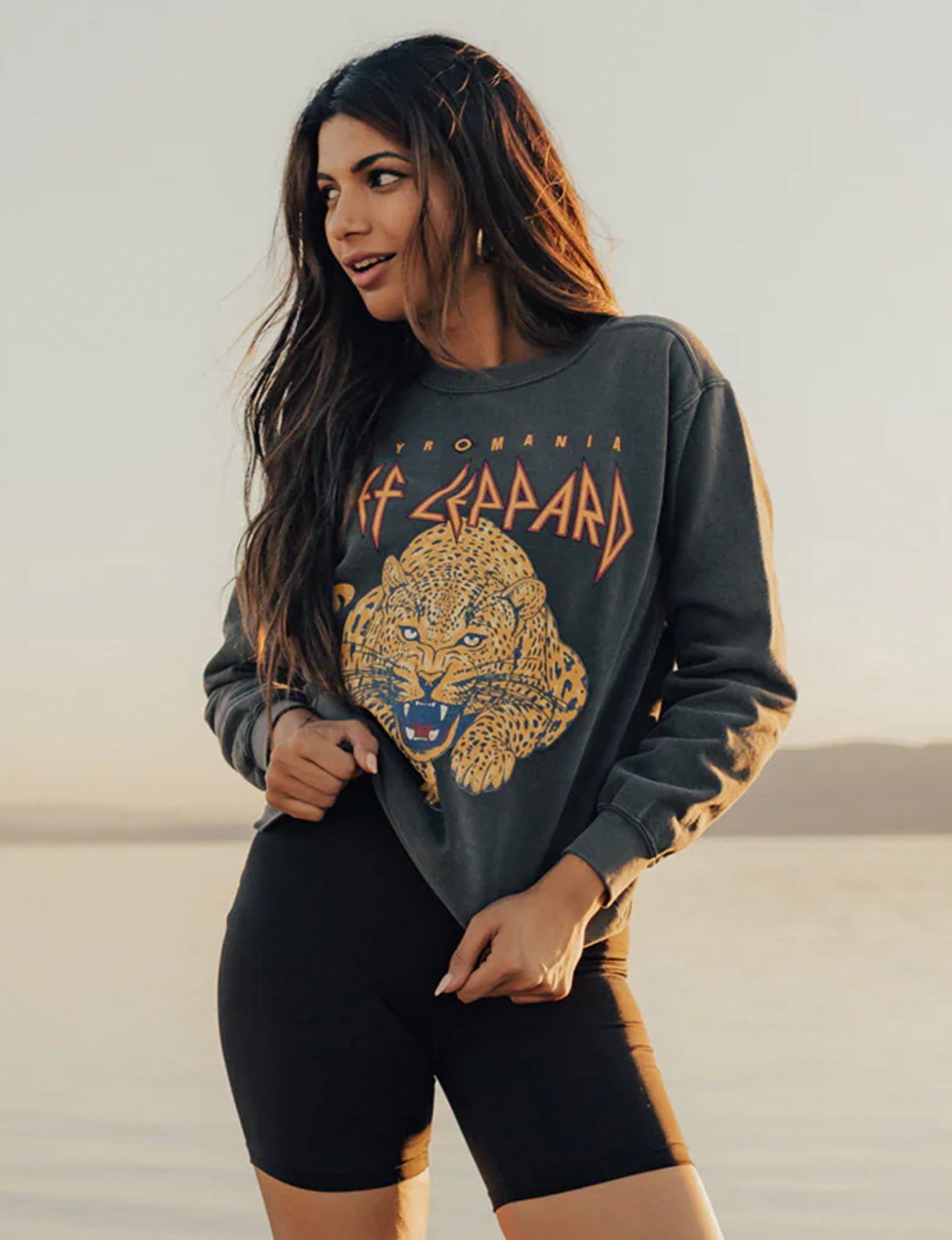 Def Leppard Golden Sweatshirt, Vintage Black